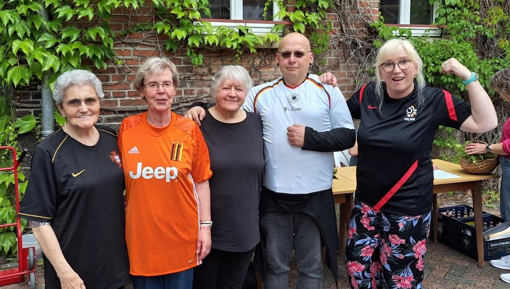 Gebärdenchor im Fußball-"look"