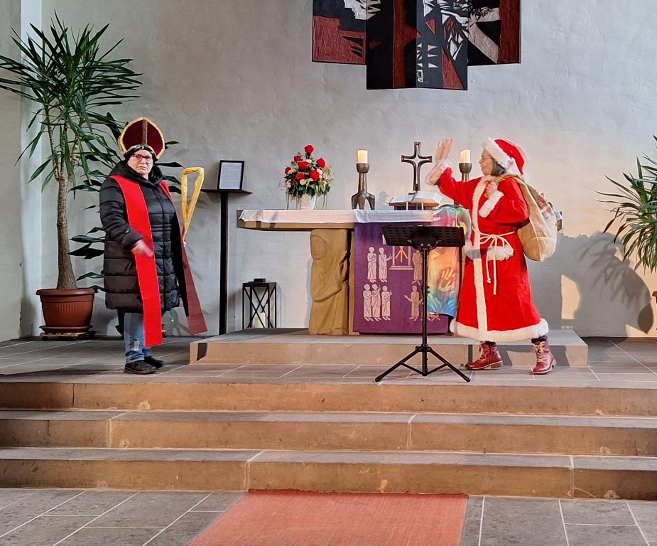 Nikolaus u. Weihnachtsmann IN